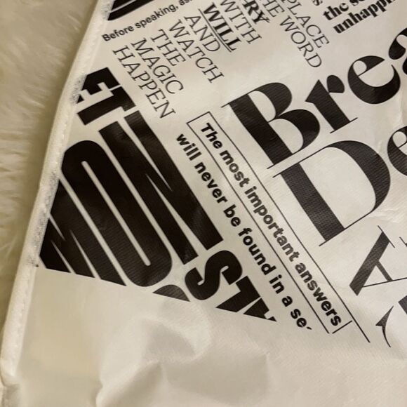 Lululemon Breathe Deeply Quotes Poly Tote Bag - Picture 7 of 15